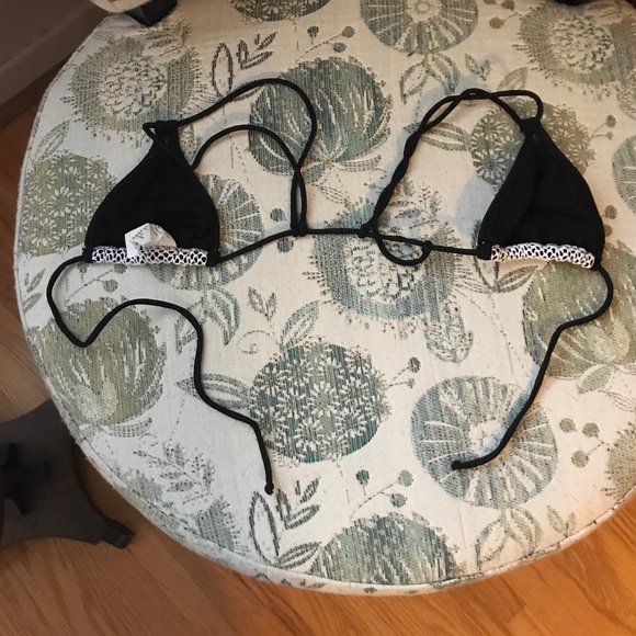 Micro Bikini Top with front tie - Size Large (fits small) - Picture 2 of 6